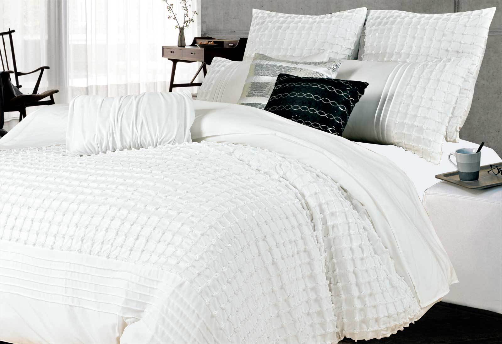 Queen Size White Cross Pintuck Quilt Cover Set(3PCS)