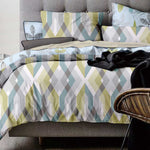 Queen Size Reversible Zig Zag Quilt Cover Set (3PCS)