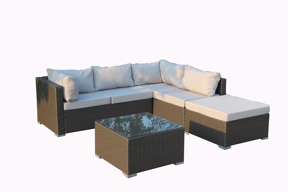 Levanzo Super Modular With Chaise and Table